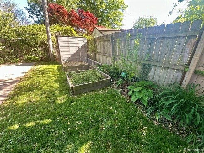 Building Photo - 4151 Grayton St