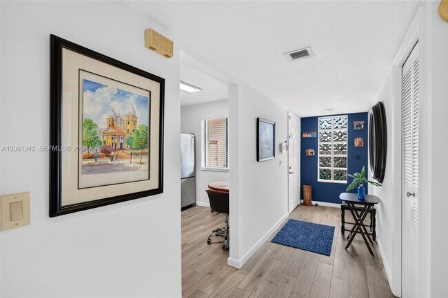 Building Photo - 16431 Blatt Blvd