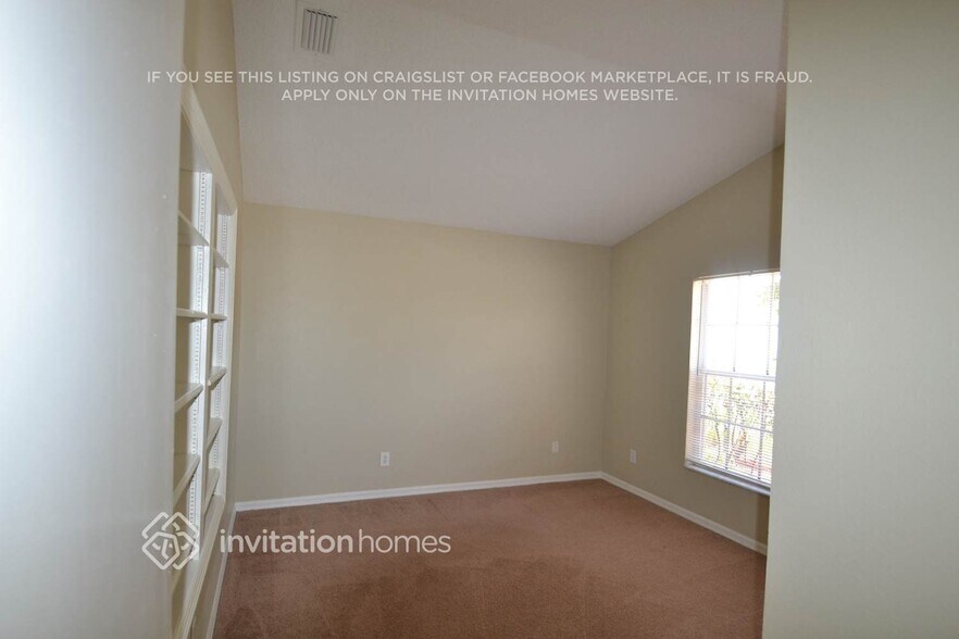 Building Photo - 12215 Dawn Vista Dr