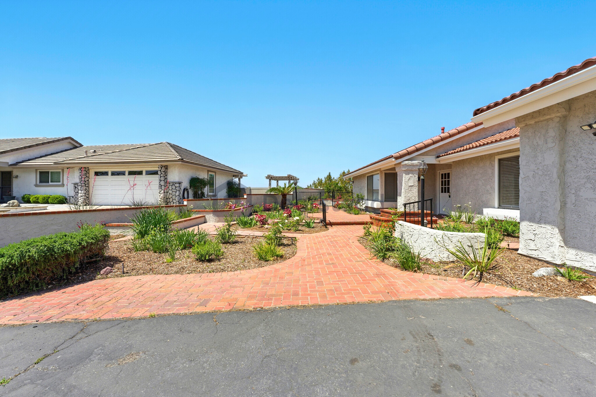 Building Photo - 609 Hoover Ct