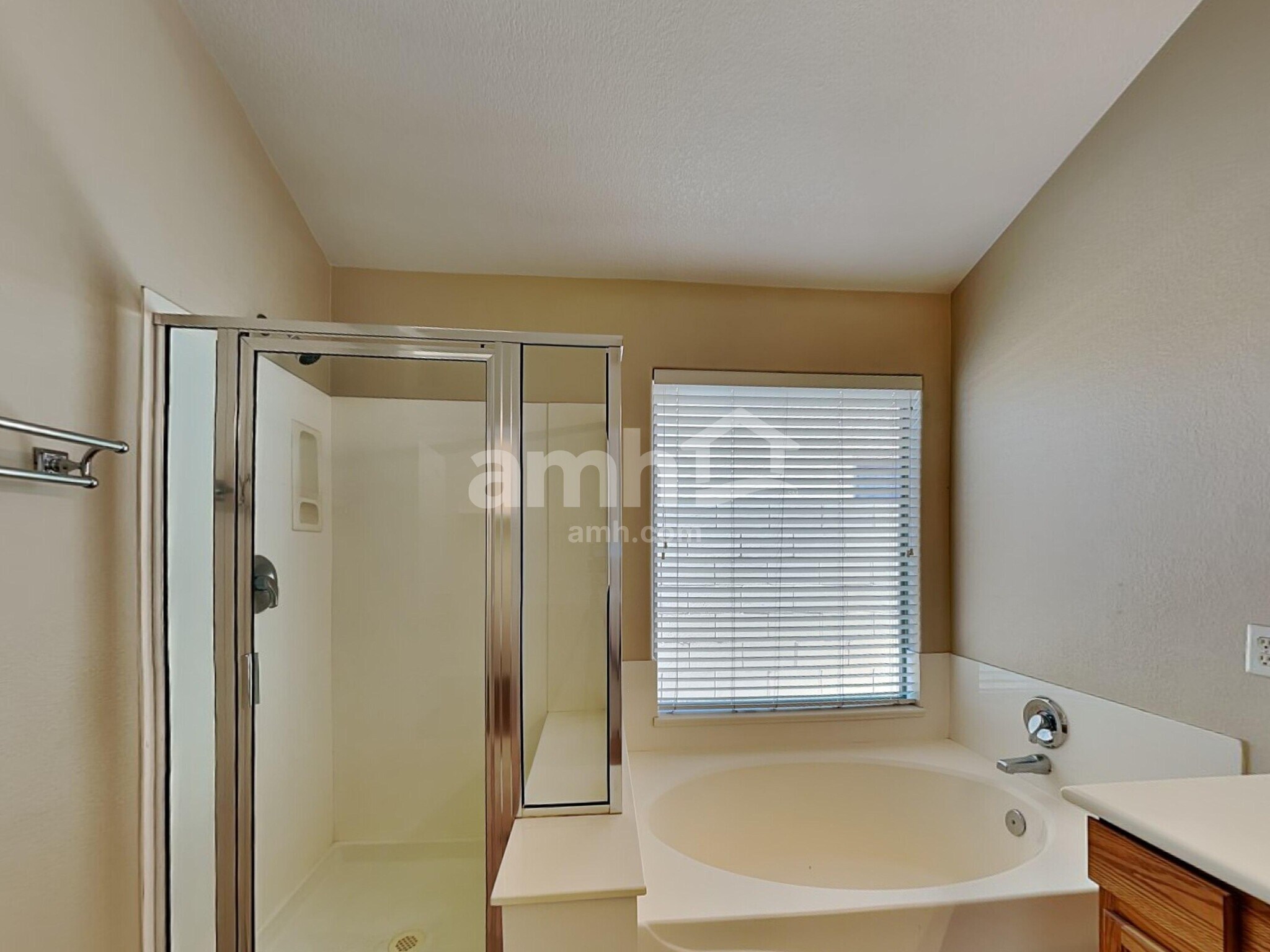 Building Photo - 3861 E Ironhorse Ct