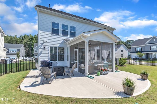 Building Photo - 1526 Cloverfield Ct