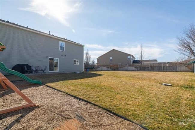 Building Photo - 5 Bedroom Home in South Boise _ Community ...