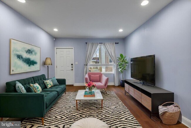 Building Photo - 1409 S Taylor St