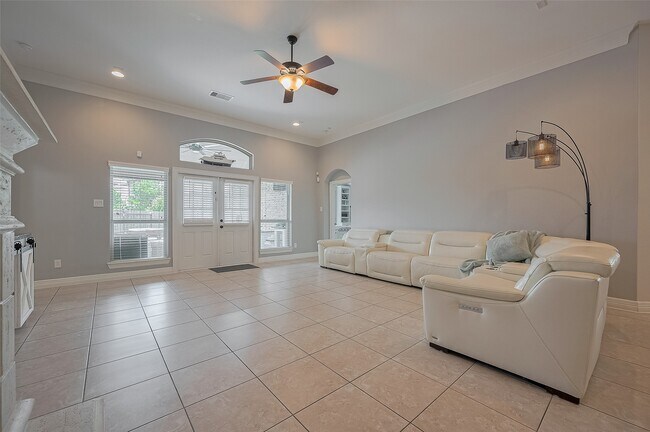 Building Photo - 4227 Lodge Ranch Ct