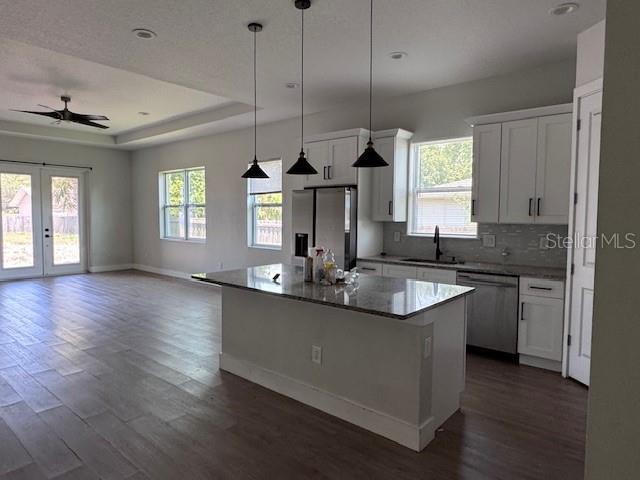 Building Photo - 2061 19th Ave SW