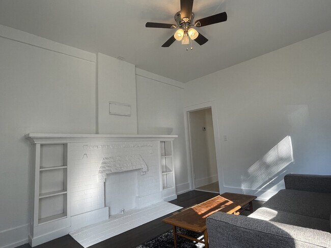 Building Photo - 1137 NW 44th St