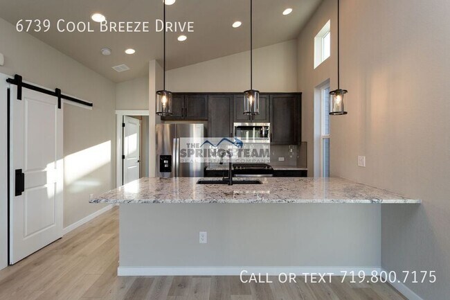 Building Photo - 6739 Cool Breeze Dr