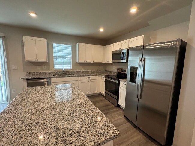 Building Photo - 3 Bed | 2.5 Bath New Construction Townhous...