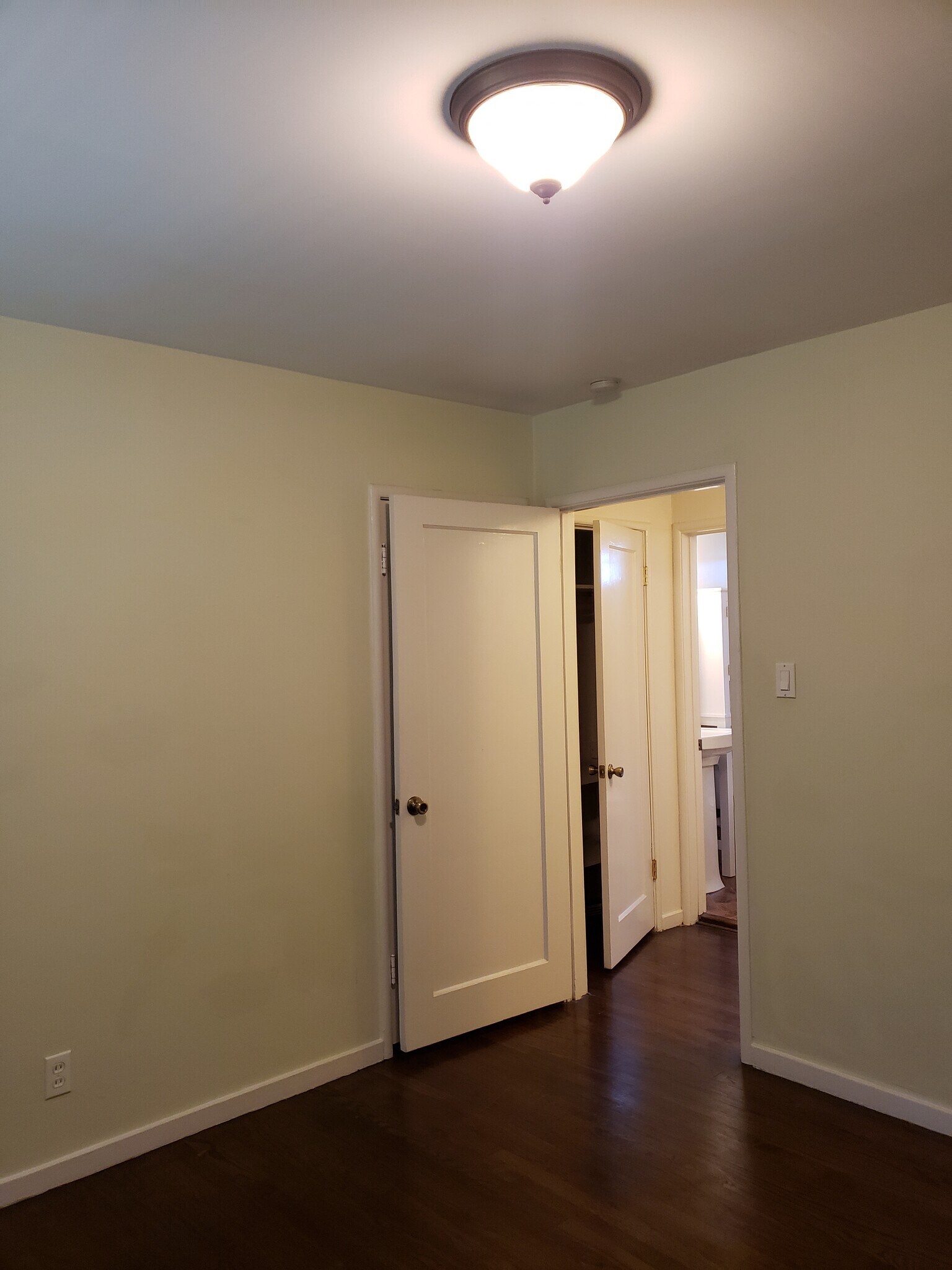 Bedroom - 1815 Broadway
