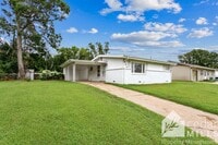 Building Photo - 1422 Cloverdale Dr