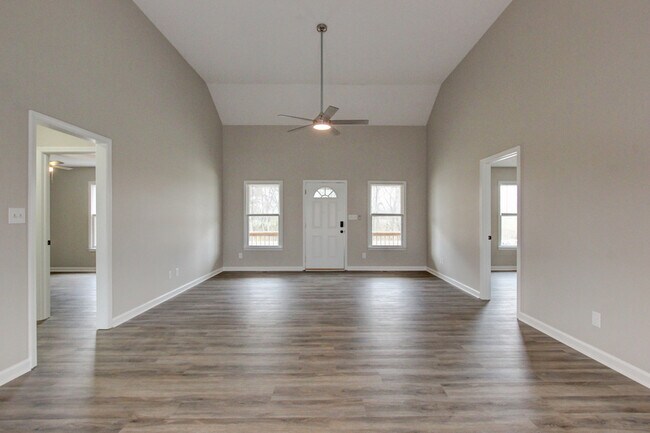 Building Photo - 2481 Clarksville Rd