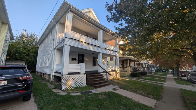 Building Photo - 1280 Fry Ave