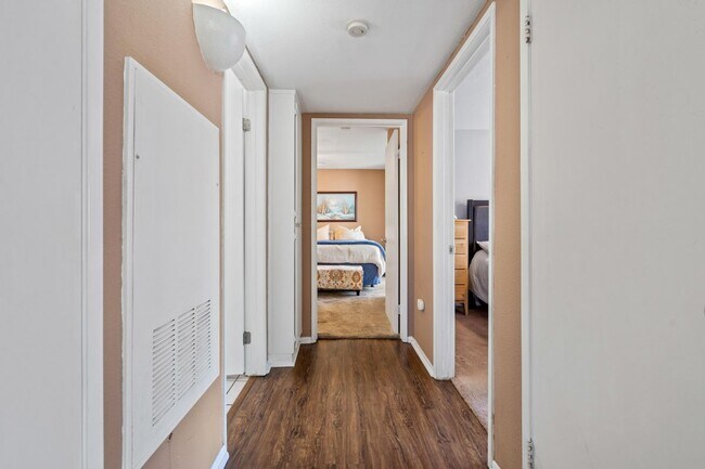 Building Photo - 21305 Nandina Ln