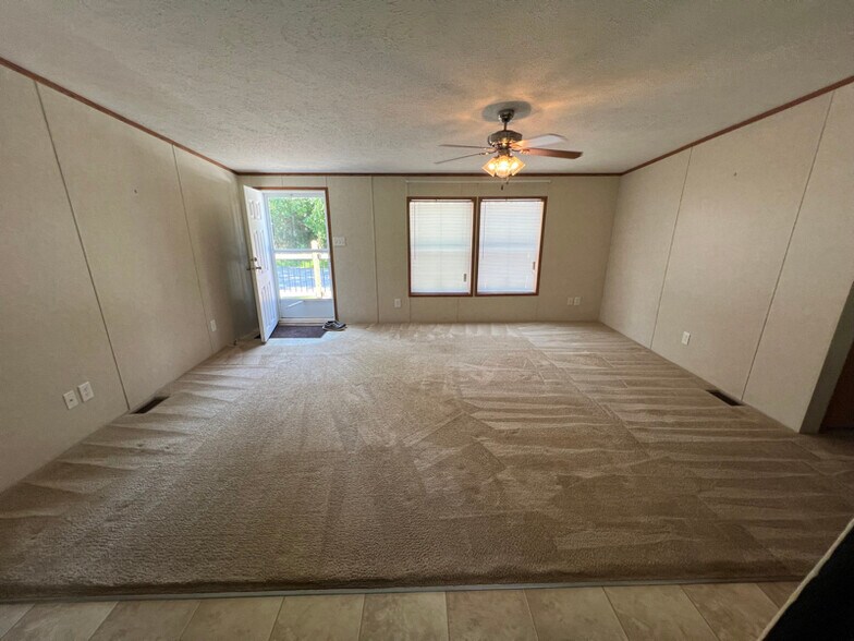 Building Photo - 505 Beaumont Dr