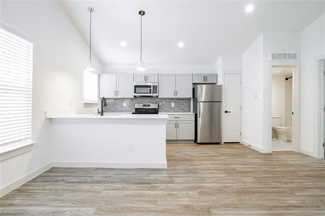 Building Photo - 523 N Ewing Ave