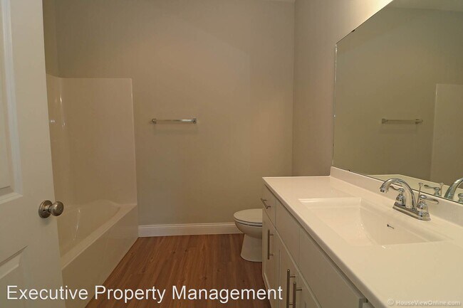 Building Photo - 2028 Walden Pond Way