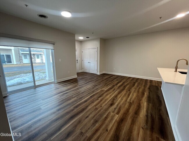 Building Photo - 60 Weibel Ave