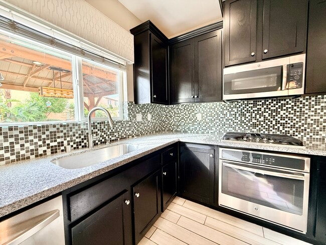 Building Photo - 7107 Oswego Ct