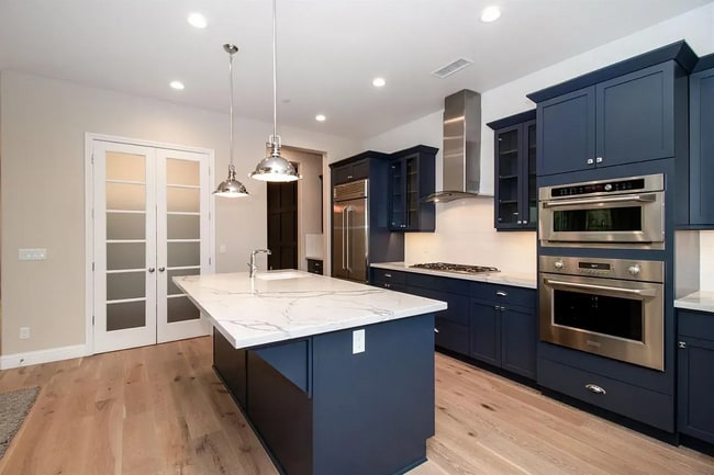 Building Photo - 583 Crescent Ln