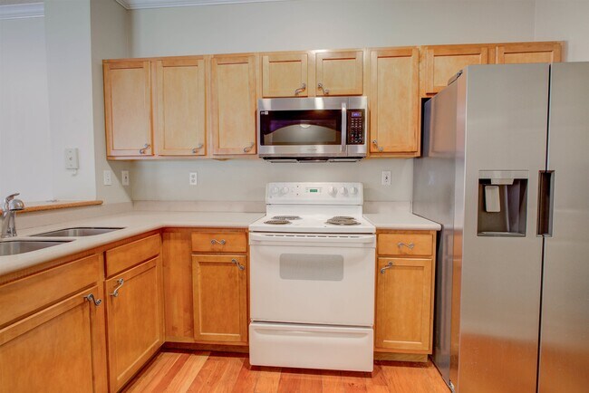 Building Photo - 520 Florida Club Blvd