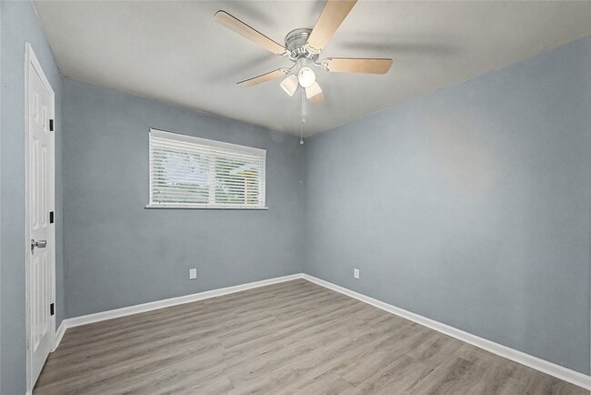 Building Photo - 6343 Maple Hill Dr