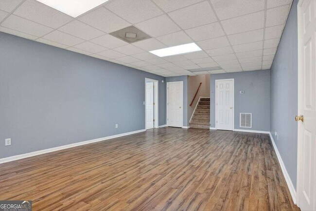 Building Photo - 354 E Creek Bend