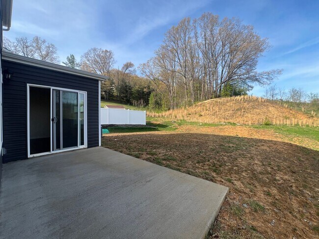Building Photo - Brand-New 4BR Home for Rent in Kingsport – Be the First Tenant!