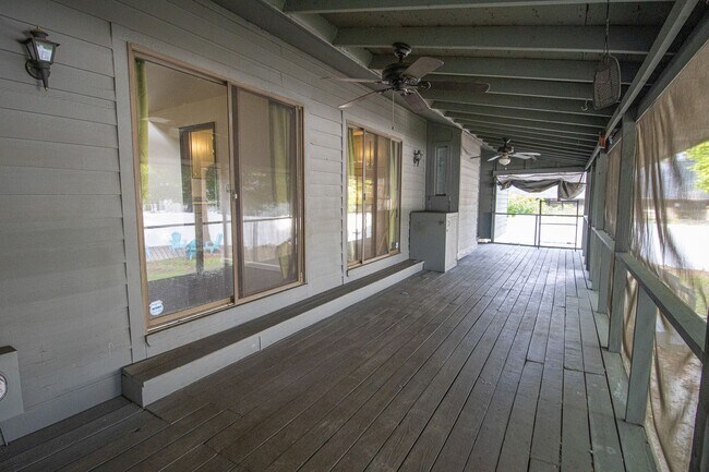 Building Photo - Beautiful Three Bedroom Home for Rent – 1440 Land of Lakes Circle, Lexington, SC