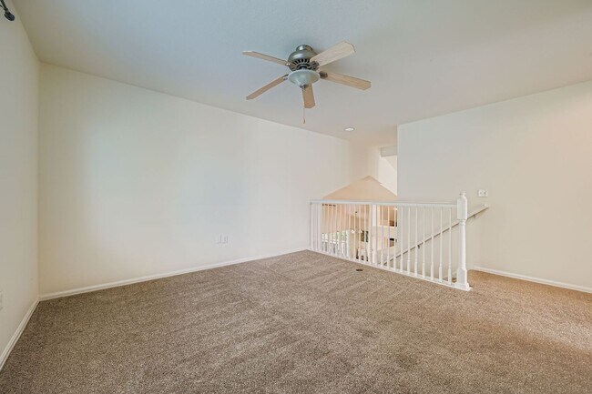 Building Photo - 5500 Clover Basin Dr