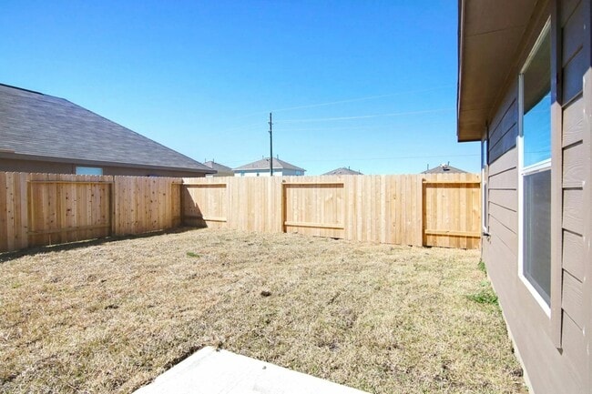 Building Photo - 5735 Plantation Forest Dr