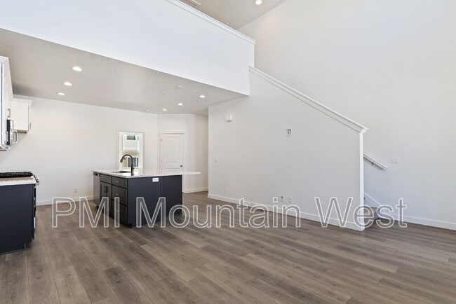 Building Photo - 1836 Red Twilight Ln