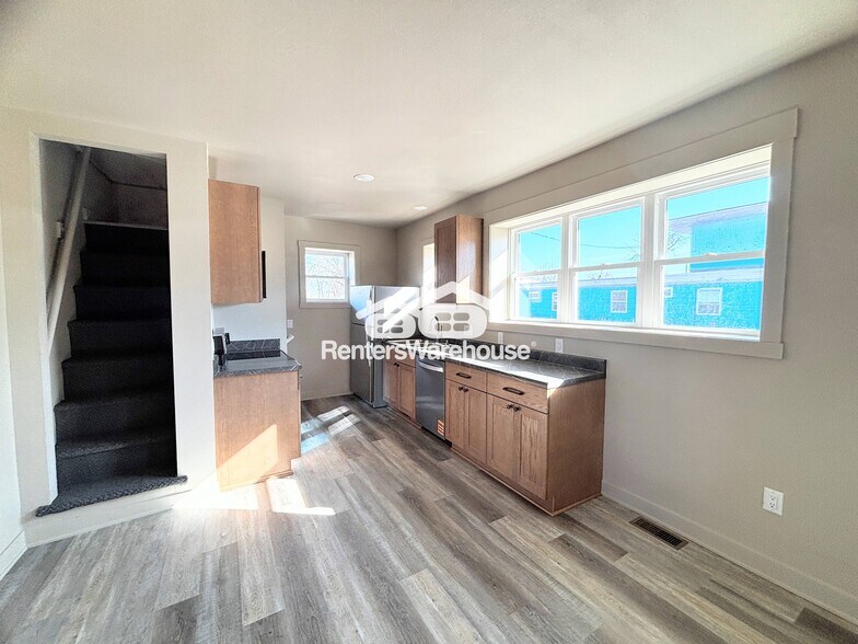 Building Photo - 2621 SE 14th St