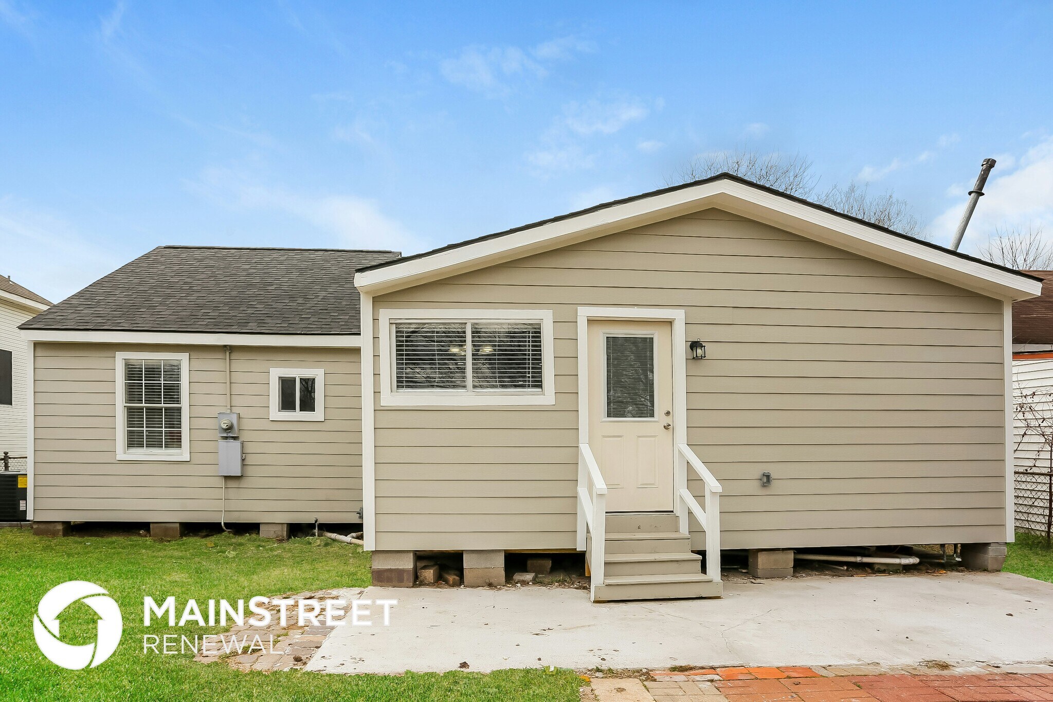 Building Photo - 1023 Hahlo St