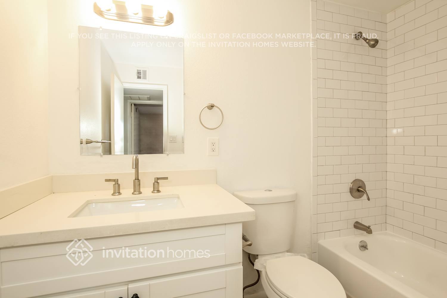 Building Photo - 3459 E Friess Dr