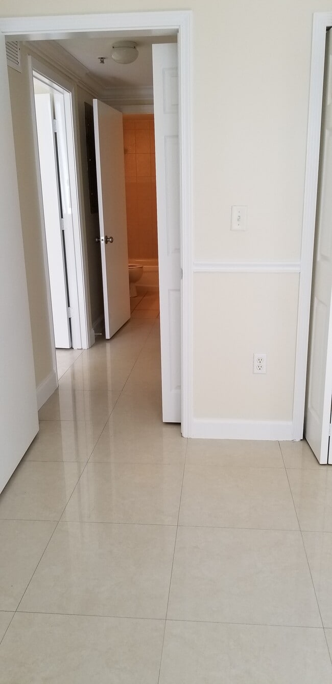 Building Photo - 11050 SW 196th St