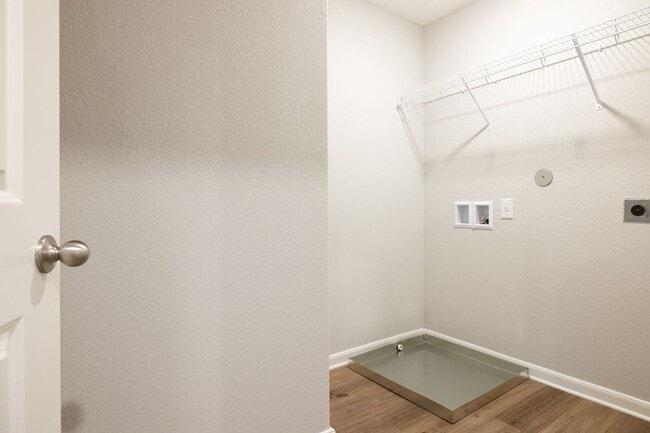Building Photo - 9234 Foxing Blf