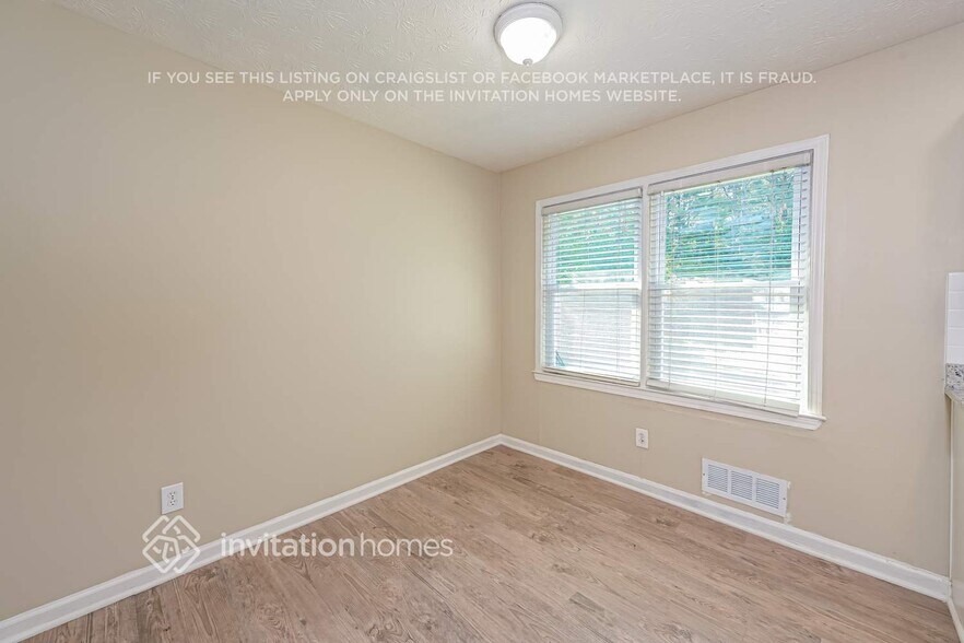 Building Photo - 1740 Rose Garden Ln