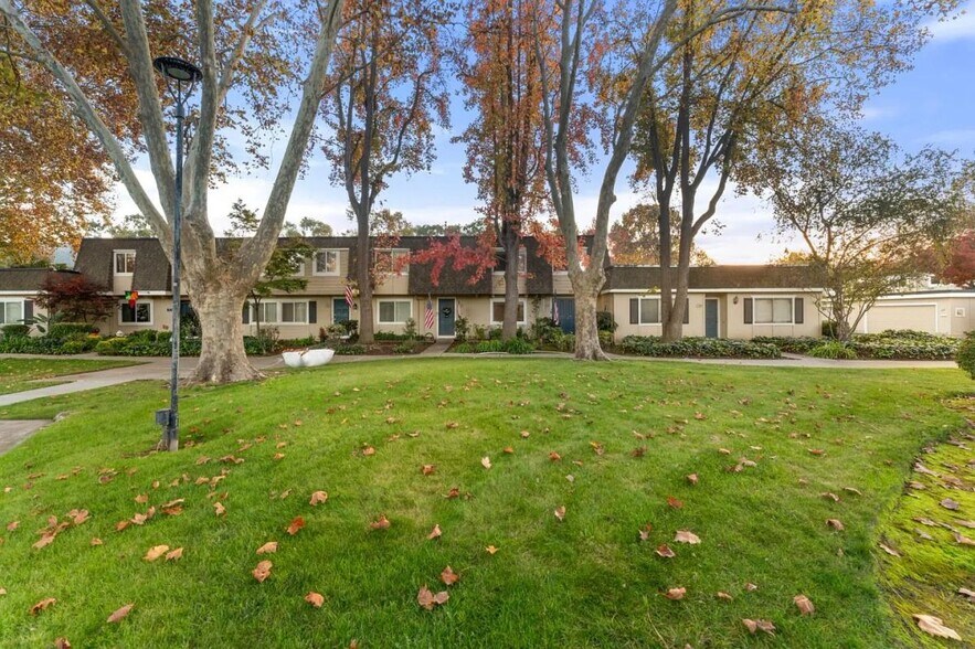 Building Photo - 7108 Coral Gables Cir