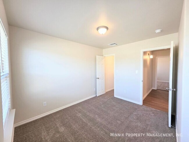 Building Photo - 1316 Hogback Wy