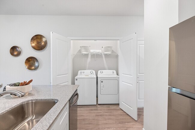 Laundry Room - Creekside Cottages