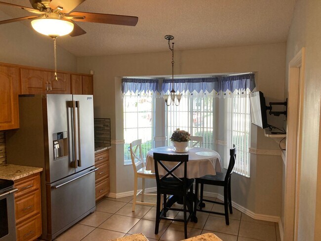 Building Photo - Ocala Palms 55+  2/2 Home