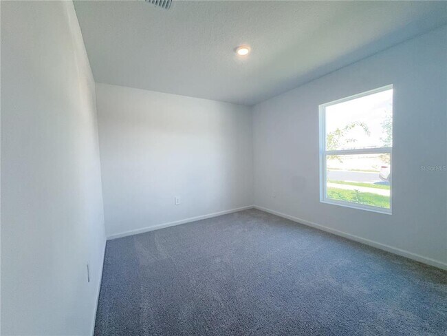 Building Photo - 2362 McKinley Dr