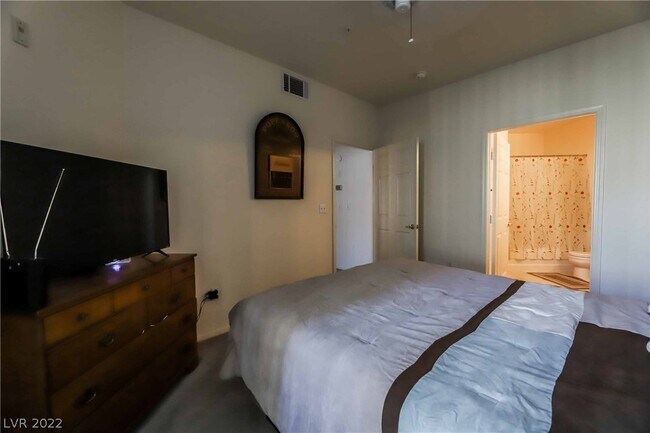 Building Photo - 7131 S Durango Dr