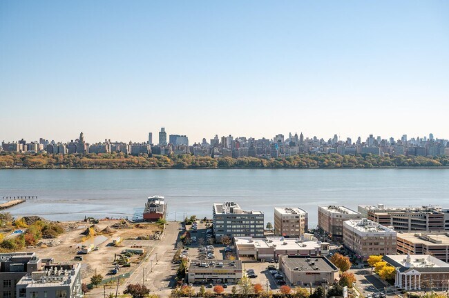 Building Photo - 9060 Palisade Ave