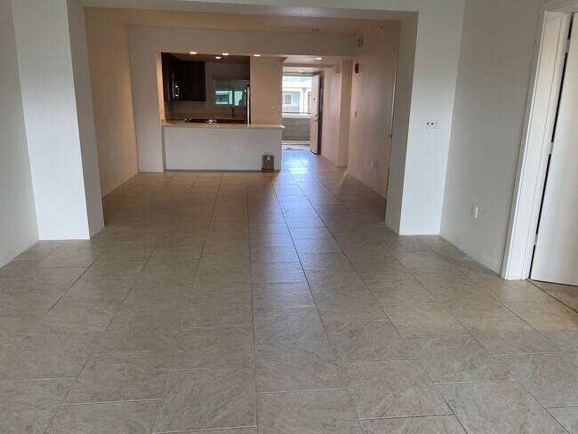 Building Photo - Ka Malanai at Kailua Phase II - 2 bedroom,  2 bath with 2 covered parking - $4,000.