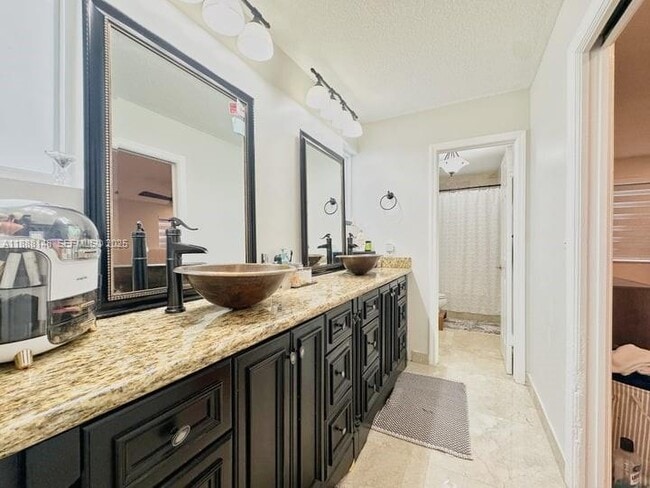 Building Photo - 10620 SW 67th St