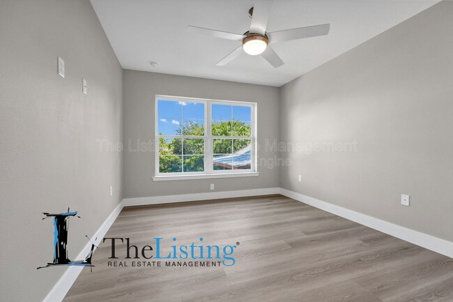 Building Photo - 39 SE 15th Terrace