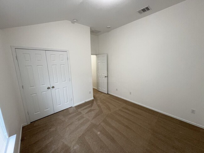 Building Photo - 6212 Blayney Dr