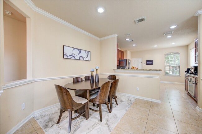 Building Photo - 1243 Glenwood Canyon Ln